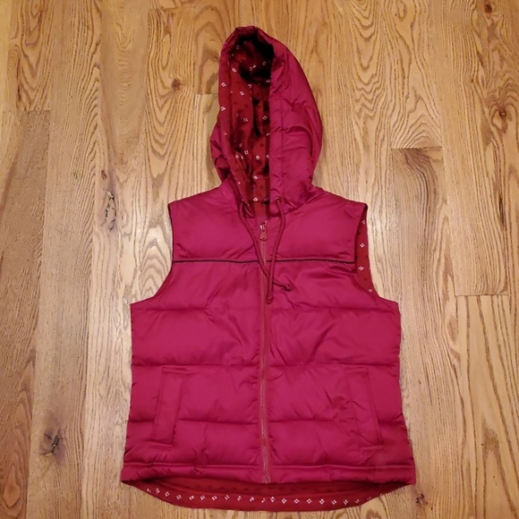 Old Navy Jackets & Coats 28 Euc Hooded Old Navy Puffy Vest Burgundy